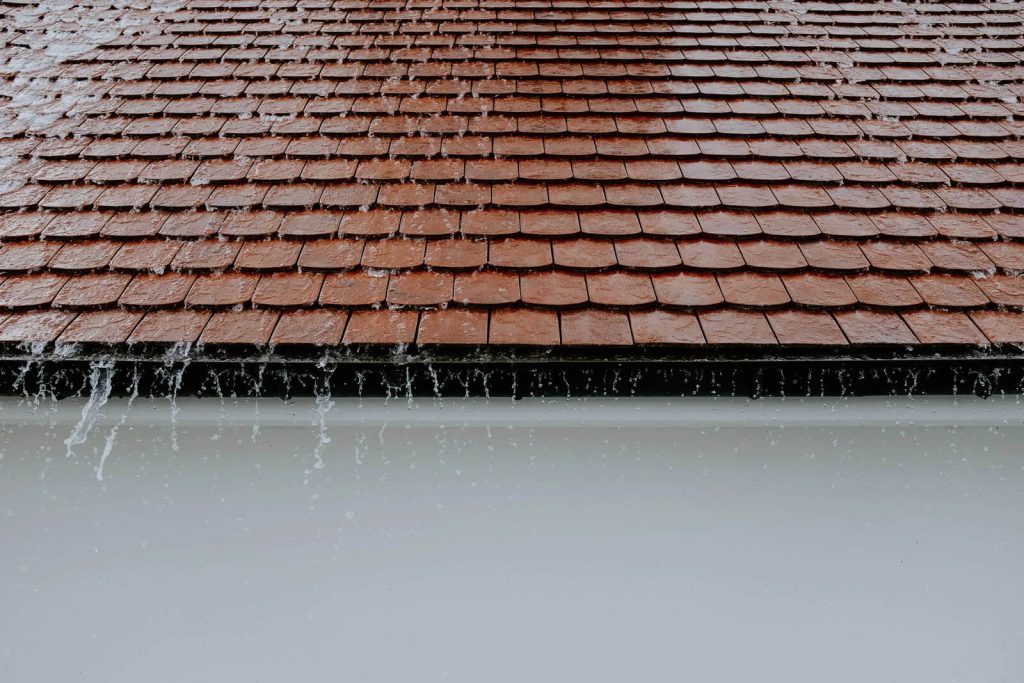 how long does roof cleaning take